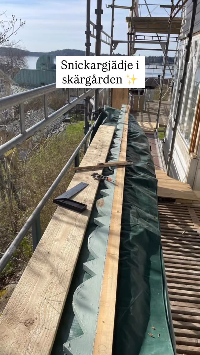 Snickarglädje i skärgården ✨☀️🌊🔨🏠
Vi bygger framtidens hem - från idé till färdigt resultat 🏠
Videos & bilder Wolfbuilder AB @antecimex @linkansenior64
💡Följ oss för mer inspiration och insikter om byggprocessen!