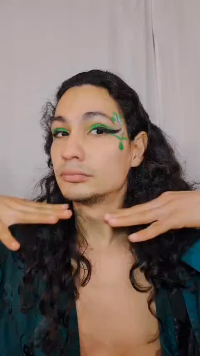 Enjoy this makeup inspired in San Patrick Day! 🍀☘️
#makeup #makeupbeauty #sanpatrick #makeupartist