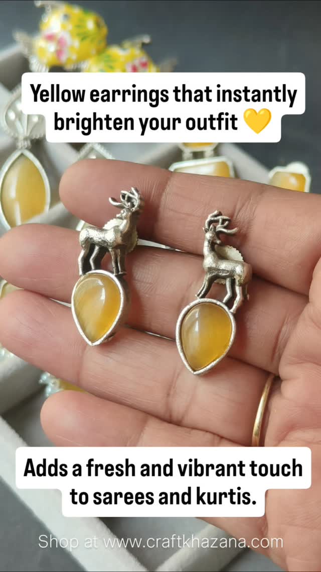 Yellow earrings 💛
Bright, cheerful and perfect for everyday and festive styling.
These designs add a fresh and vibrant touch to sarees and kurtis.
Which one would you wear?
1, 2, 3, 4 , 5 or 6?
Comment your answer.
✨ Only one piece available in each design
Follow @craftkhazana for unique curated jewellery.
Explore more designs on the website – link in bio.