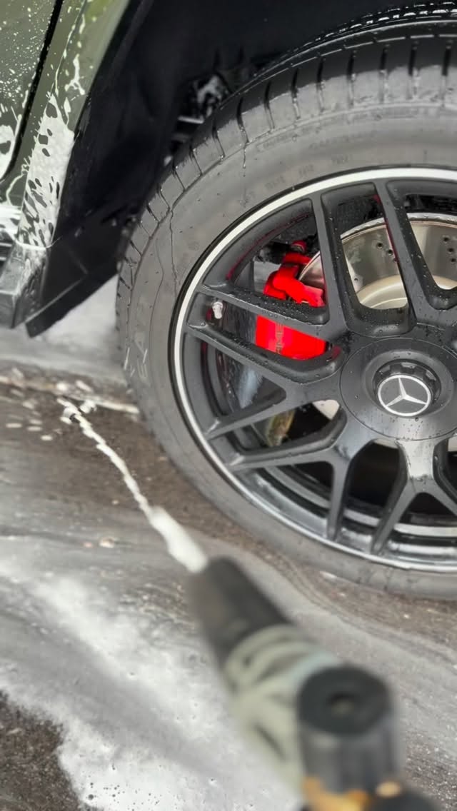 MOBILE REGULAR MAINTENANCE DETAILING. DONE RIGHT.
Your car deserves more than a quick wash.
At Sunny Coast Auto Detailing, we’ve been providing professional mobile detailing across the Sunshine Coast for over 8 years, helping busy business owners, families, and car enthusiasts keep their vehicles looking sharp all year round.
Our regular maintenance program keeps your vehicle protected, clean, and easy to maintain, whether it’s parked at your home, office, or workplace.
✔ Safe wash methods
✔ Proper wheel & tyre cleaning
✔ Interior wipe-down & vacuum
✔ Glass cleaned inside & out
✔ Trim dressed & protected
✔ Attention to the details that others miss
No shortcuts. No rushed jobs.
Just proper detailing, every time.
Perfect for:
• Busy professionals
• Company vehicles & fleets
• Enthusiasts wanting their car always looking its best
🚐 Mobile service across the Sunshine Coast
For paint corrections, ceramic coatings, and extensive detailing, visit our workshop:
📍 Sunny Coast Auto Detailing
18/2 Page Street, Kunda Park
The difference is in the detail.
📩 Message us to secure your spot in our fortnightly or monthly maintenance program.
#SunnyCoastAutoDetailing
#SunshineCoastDetailing
#MobileDetailingSunshineCoast