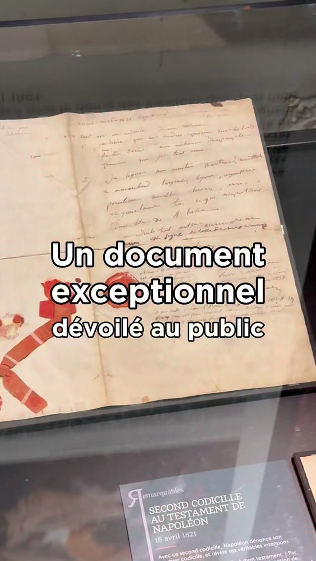 Les Archives Nationales, situées rue des Archives dans l’hôtel de Soubise à Paris, présente actuellement un document exceptionnel rarement dévoilé au public. Il s’agit du testament de Napoléon Ier. En mai 1821, sur l’île de Sainte-Hélène, Napoléon est à l’agonie. Ce testament de 58 pages, rédigé alors qu’il est très malade, retrace toute sa vie. Il y écrit sa dernière volonté : être enterré au bord de la Seine, au milieu du peuple français qu’il disait aimer. Rendez-vous jusqu’au 29 juin pour voir de vos yeux ce document historique.
———————
📍Le musée des Archives nationales – L’hôtel de Soubise
60, rue des Francs-Bourgeois - Paris 3
Du 04 mars au 29 juin 2026
Ouvert du lundi au vendredi de 10h à 17h30
Samedi et dimanche de 14h à 17h30
(à partir du 1er avril : 14h - 19h) Fermé le mardi et le 1er mai
🎟️ Entrée gratuite
#napoleonbonaparte #archivesnationales #histoiredefrance #frenchhistory