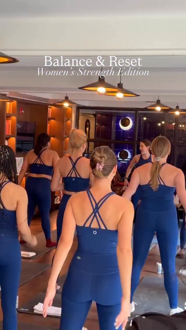 Still feeling the strength from Saturday’s Balance & Reset: Women’s Strength Edition with @allisongfit at @arlohotels💙✨
In honor of Women’s History Month, we gathered for an afternoon dedicated to female empowerment, movement, mindfulness, and connection. Watching a room full of women (in the cutest @alcima_wellness blue outfits) show up for themselves, challenge their bodies, and then soften into stillness together was truly special.
Our flow for the day:�✨total body strength with @allisongfit �✨guided meditation + sound bath with @gratawellness �✨matching activewear sets from female-founded @alcima_wellness �✨nourishing treats + goodies from women-founded brands�✨community, connection, and celebrating the power of women supporting women
We loved seeing everyone move, breathe, laugh, and reset together. These gatherings are such a reminder of how powerful it is when we come together!
So grateful for to @arlohotels for the beautiful space at Arlo Soho and to the incredible brands who helped make the day extra special: @alcima_wellness @moosa.nature @drinkdesoi @popandbottle @vandy_crisps and our raffle from @shopstakt and @alcima_wellness
💌Join us for the next Balance & Reset at Arlo Nomad on 4/25!
#gratawellness #balanceandreset #womenshistorymonth #womensupportingwomen #soundbath