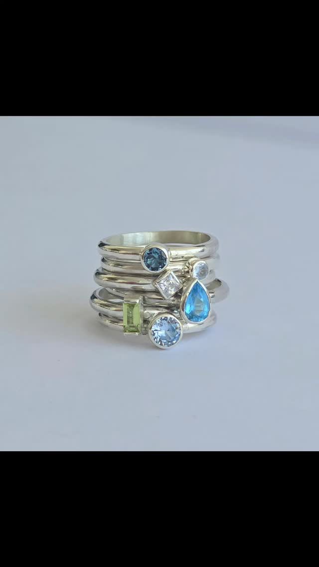 I’ve been working on something new in-between orders and commissions. I've wanted to share this for a long time. Gemstone stacking rings in beautiful new shapes. I will be offering Oval, Square, Pear, baguette and Diamond. This will make your stacking rings even more unique to you and your story. ✨️
What shape do you like best?
Coming soon.... 🙌