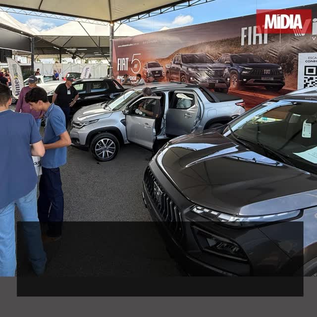 Após alguns anos fora do evento, a Vime Veículos Fiat, integrante do Grupo Vime, confirma seu retorno à Femagri justamente na edição que celebra os 25 anos da feira, consolidada como um dos principais encontros do agronegócio brasileiro.
A presença da concessionária no evento simboliza a retomada de uma relação histórica com o produtor rural do Sul de Minas e reafirma a estratégia da empresa de permanecer próxima de um setor que movimenta a economia regional.
Leia a reportagem na íntegra >>> link na bio