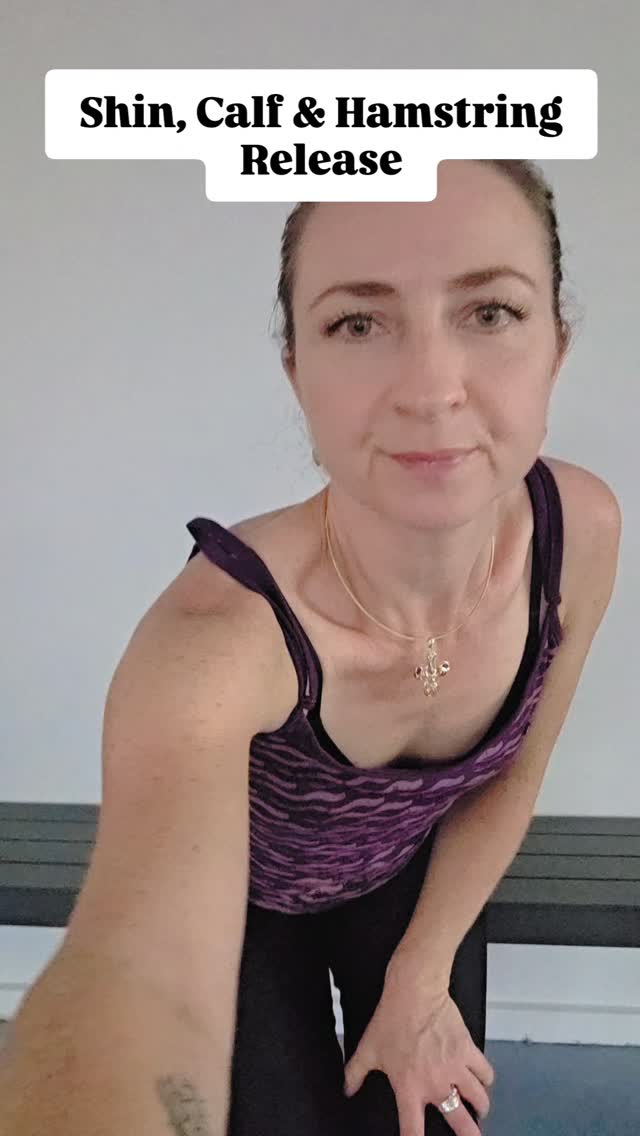 Each of these maneuvers utilizes the “Twist Push” and “Twist Pull” techniques, where we pin the fascia and push or pull through restrictions, effectively targeting the outer layers of fascia. Beginners might initially omit the twisting element, but incorporating a slight twist while pinning and pushing or pulling can reveal different angles and results.
Shin Release: Opens the fascia on the front of the ankle and top of the foot, areas commonly restricted from prolonged sitting, wearing shoes, and maintaining ankles at a 90-degree angle all day.
Calf Release: Targets fascia around the Achilles tendon, heel, and back of the foot.
Hamstring Release: Focuses on the fascia behind the knee, beneficial for relieving knee pain resulting from prolonged sitting.
Join my classes !!! link in bio
#fascialmaneuvers #fascialmaneuvercoach #humangarage #newclasses #healyourbody