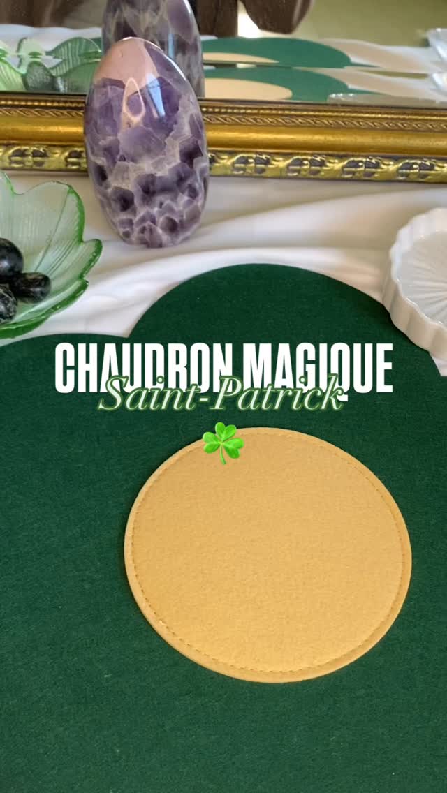 🍀CHAUDRON DE LA SAINT PATRICK 🍀
« J’attire la chance et l’abondance »
On dit qu’au pied de chaque arc-en-ciel se cache le trésor d’un Leprechaun... 🌈✨
Pour la Saint-Patrick, j’ai capturé un peu de cette magie dans ce chaudron. Bien plus qu’un simple récipient, le chaudron est le symbole de l’abondance et du cycle de la vie dans la mythologie celte.
Envie d’avoir un peu de ce chaudron d’abondance jolies âmes ? 🍀💜✨