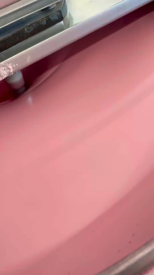 Um dia de produção do nosso sorvete de morango, com recheio de morango 🥹♥️
Quem aí também é apaixonado em morango?
#sorvete #fabricadesorvete #icespicesorvetes #icecream #apucarana