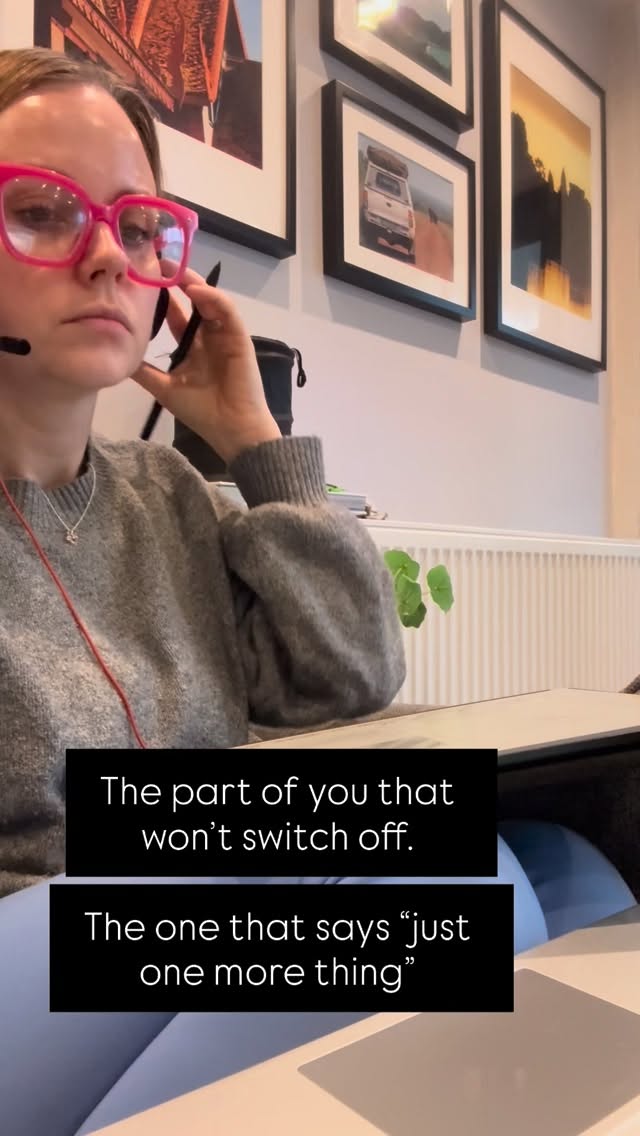 That constant need to keep going? To get it right? To not drop the ball?
Thatâs not just âbeing driven.â
In IFS, thatâs often a protector part working overtime to keep you safe, valued, or in control.
Itâs not the enemy.
Itâs just⌠exhausted.
You donât have to switch it off completely.
Just start by softening the pressure a little.
#ifstherapy #perfectionism #overworking #burnoutrecovery #innerparts #selfcompassion #psychologyreel #mentalhealthawareness