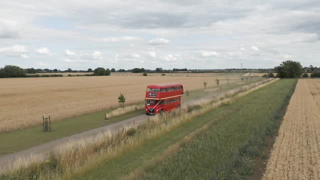 My only regret about @bethanyschapman and Alex’s big day was not being on the party bus! But then how else would I have got them arriving at @sissonsbarn for their video?!
#sissonsbarnwedding #ukweddingvideographer #cambridgeshireweddingphotographer #2026bride #2027bride