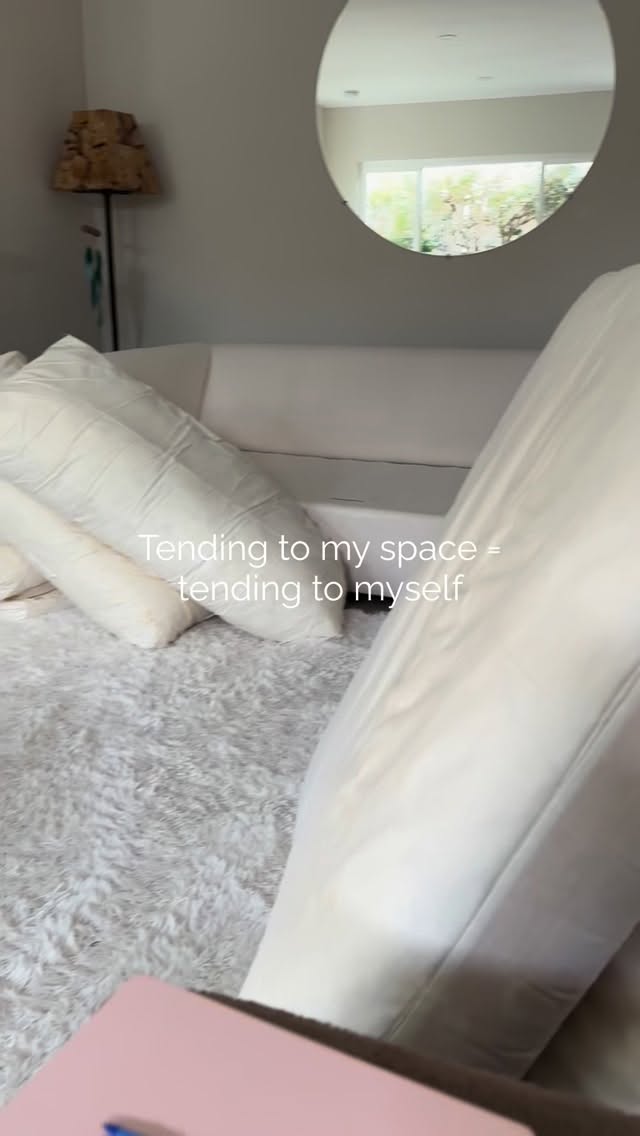 Sometimes it’s just a refresh
Same walls. Same couch.
Different energy.
#resetenergy #homeglowup #softreset #intentionalliving #cleaningtherapy