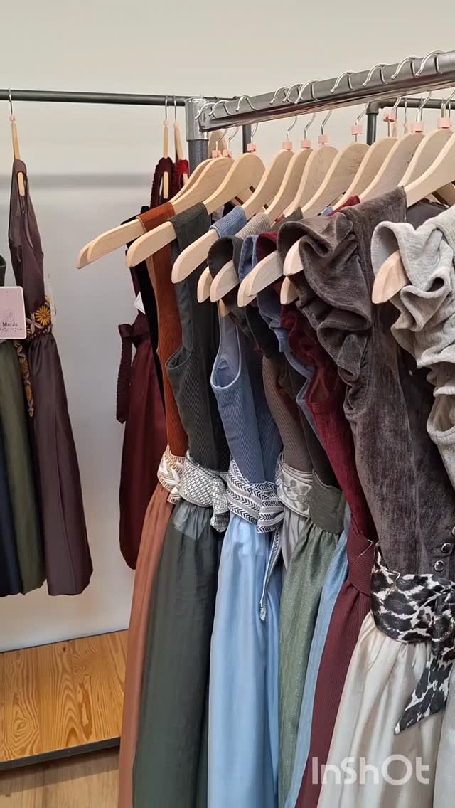 Order Termin😊 ihr dürft gespannt sein was da tolles kommt 😍
#dirndllove #dirndl #passau #tracht #dirndlzeit