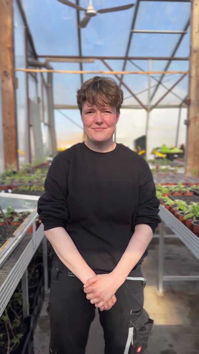 Jahrespraktikantin Mia @snobby.05 erzählt, was ihr bei ihrer Arbeit Spaß macht und was sie (unter anderem) gelernt hat.
#jahrespraktikum #praktikuminderlandwirtschaft #rettmer #hofandenteichen #niedersachsen