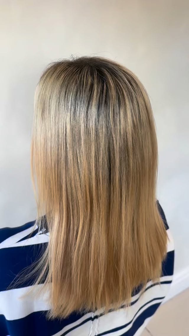 Still wanting to be light but break it up, make it more lived in 🤔 #haircolor #livedinhaircolor #hairsalon #thehairhaus