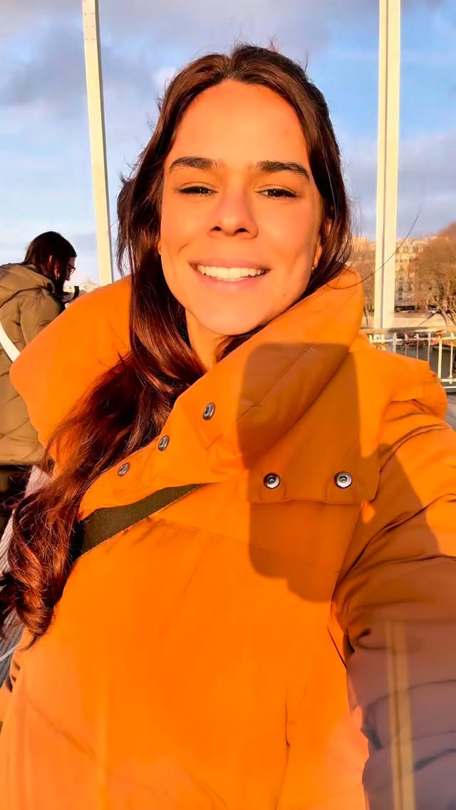 o melhor que nós podemos oferecer em meio ao caos, é a nossa paz @papoteriecafe 🤍✨