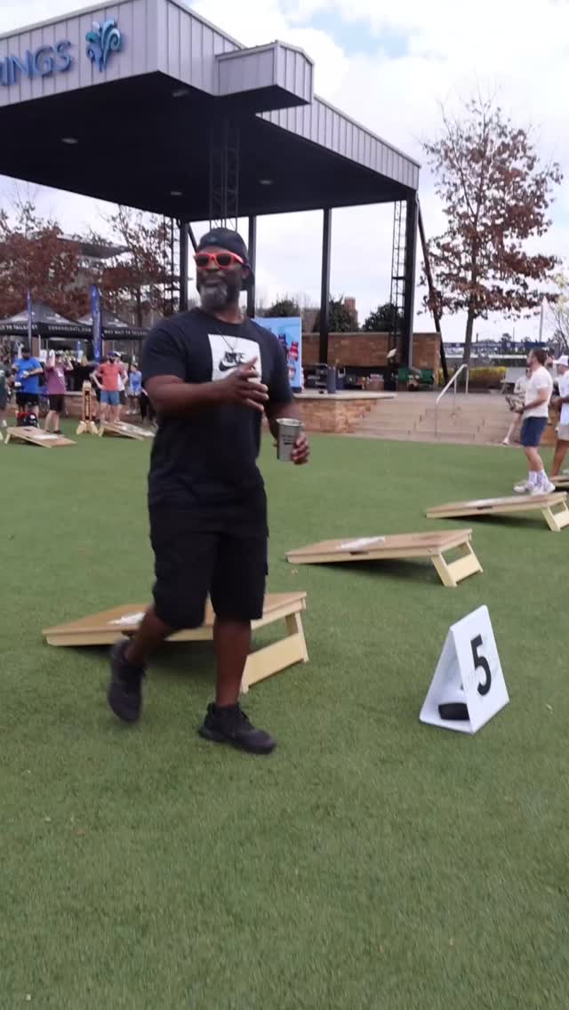 Asking players for their team name at the CornholeATL State Cornament ๐