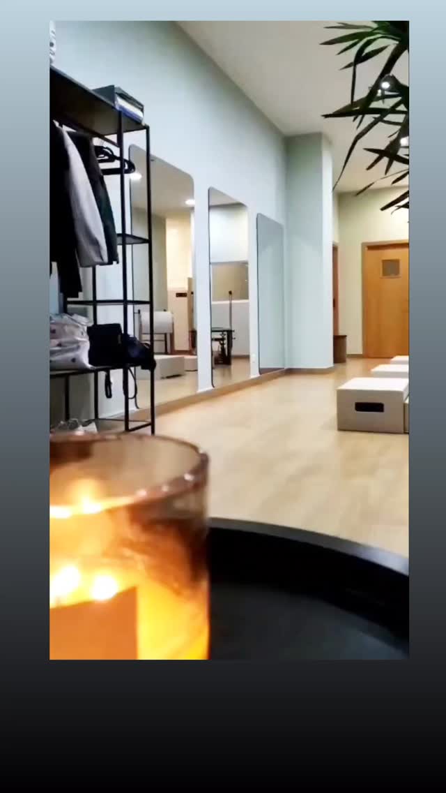 ✨ Um momento só para ti.
No nosso centro de bem estar criamos um espaço onde o corpo abranda, a mente respira e o movimento ganha intenção.
As nossas aulas de Pilates nos equipamentos ajudam a fortalecer o corpo, melhorar a postura e aliviar tensões do dia a dia.
Aqui não é apenas exercício.
É cuidado. É equilíbrio. És tu contigo. 🤍
Se procurad sentir-te mais leve, mais forte e com mais energia, este é o teu momento.
📍 Vem experimentar uma aula no Rollup Wellness Center e descubre como o Pilates pode transformar o teu corpo e o teu dia.
👉 Envia-nos mensagem ou marca a sua aula através do nosso site:
www.rollup-wellnesscenter.pt
O teu corpo vai agradecer. A tua mente também ✨
#pilatesreformer #pilatesequipamentos #pilatesportugal #bemestar #saudeebemestar movimentoconsciente equilibrio corpoemente pilatesstudio algarve estilodevida autocuidado wellnessportugal rollupwellnesscenter