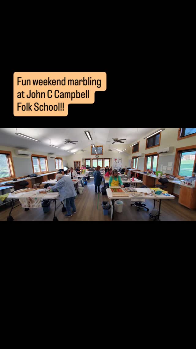 #marblingmonday #floatingpaint #artonlocation #majikstudios207 #papermarbling