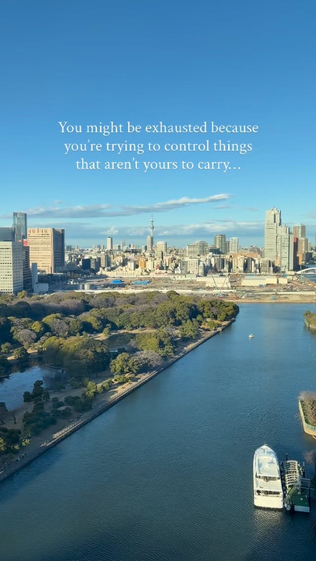 We often clench our fists (literally and mentally) because we’re scared. We think if we just hold on tight enough, we can stop the “what ifs” from happening or force a specific outcome. It’s a survival response. We’re just trying to feel safe.
But gripping tighter doesn’t actually make things more secure; it just makes you tired.
By moving from a clenched fist to an open palm, you aren’t necessarily dropping the hard stuff or letting go of the things you care about, you’re just stopping the constant fight against it.
Here is how I’ve been practicing this lately:
* Notice where you’re holding tension. Is it your jaw? Your shoulders? Your brain spinning in circles?
* Be honest about what you’re trying to control. “I’m noticing I’m trying to force this to work right now.”
* Bring it into the body: physically drop your shoulders. Take a few rounds of full breaths. Imagine your hands opening up, even just a little bit.
This can be something to do over and over again every time you feel that tightness creep back in (for a level up, try Progressive Muscle Relaxation). With practice over time, the body can learn that it’s safe to relax.
#therapy #mentalhealth #nervoussystemhealing #mentalhealthtip #anxiety