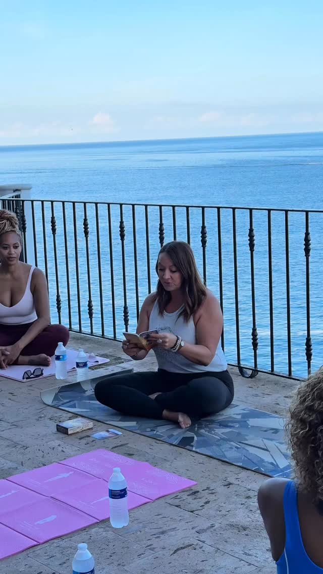 Starting the day with yoga beside the ocean during my Angel’s Healing Retreat was pure magic.
The sound of the waves, the salty breeze, and the energy of these incredible women made it the most grounding way to welcome the morning. There’s something so powerful about moving your body, breathing deeply, and setting intentions while the ocean reminds you to just flow.
So much gratitude to @janakenzy_ for sharing her guidance and yogi expertise with us. Your presence created such a peaceful, empowering space for all of us to connect with ourselves and each other. 🌊✨🧘♀️