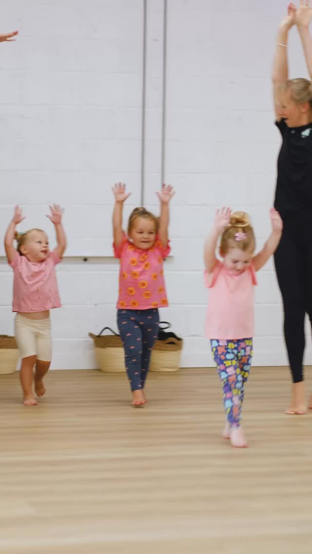 🦒✨ don’t mind us, just tip-toe walking into TOMORROWS Creative Movers class like a giraffe ✨🦒
What animal will you be? 🐢🦀🐅🦋
Each class takes children on an imaginary journey with endless themes. An energetic warm up is followed by physical skills development, as children learn structured movement material. Creative intuition is encouraged with a closing creative exploration to dive deep into their imagination 🫶🏻
Each session will explore movement in a new way and help to develop physical skills, harness musicality and empower confidence in young children.
📆 Wednesdays & Thursdays
🕘 9.30am-10.15am & 9.45am-10.30am
📍 Unit 7 Riverside Park Industrial Estate
📸 @ndaproductions_
Check us out: www.dorsetcreativedance.co.uk
Emails us: info@dorsetcreativedance.co.uk
Call/whatsapp us: 07759 949478