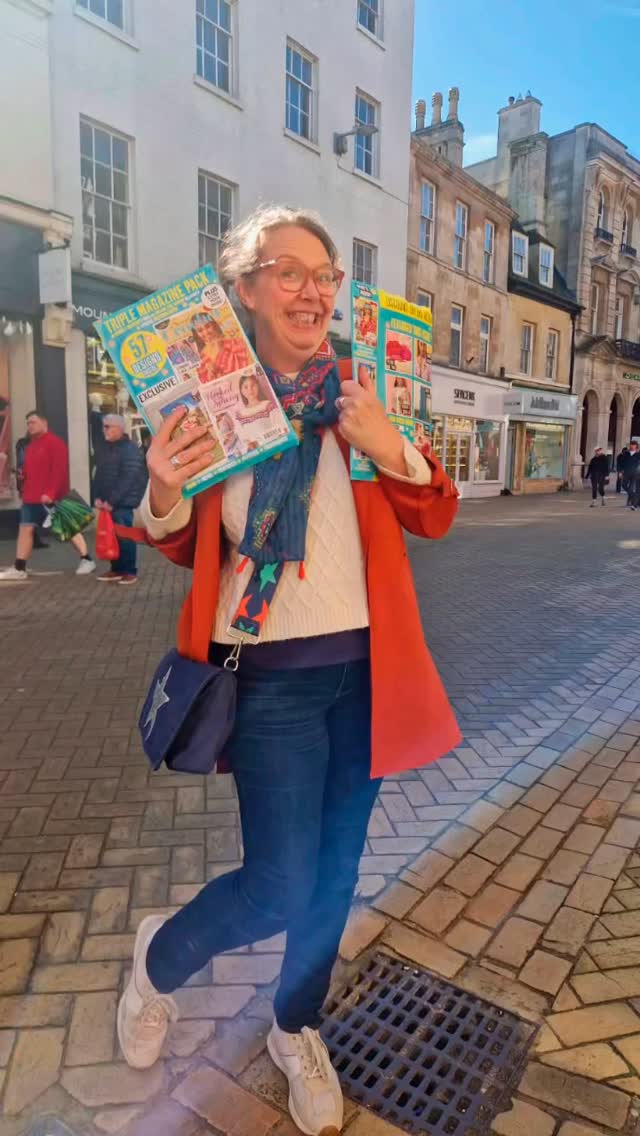 Today peeps!! Simply Crochet issue 173 in the shops and I walked in a bought copy… or two!
I hope you enjoy making the flowers as much as me 🩷
Pattern: @simplycrochetmag issue 173
#stresslesscraftmore #crochet #crochetismysuperpower #simplycrochet #crochetflowers