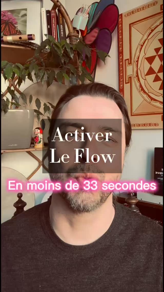 Comment activer l’état de flow avec un paragraphe de quelques phrases ? Expérimentation courte que l’on peut refaire juste avant de créer ou de s’entraîner.
Et pour approfondir tout ça, tu sais comment me joindre.
#flow #hypnose #conscience #créativité