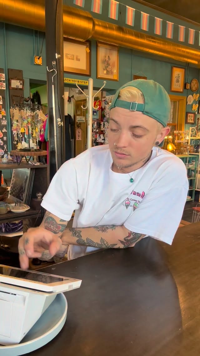 We know you love seeing David come up on your Instagram feed🤭🔥