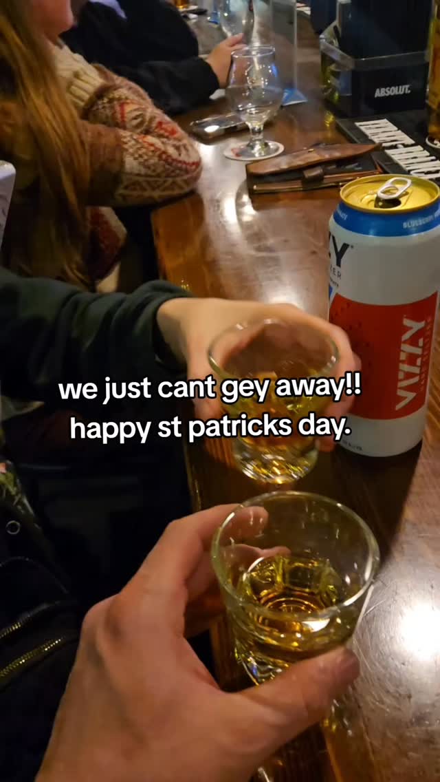 Theres no escape from the pipes!
#folkpunk #saltlakecity #stpatricksday #stpaddys #bagpipes