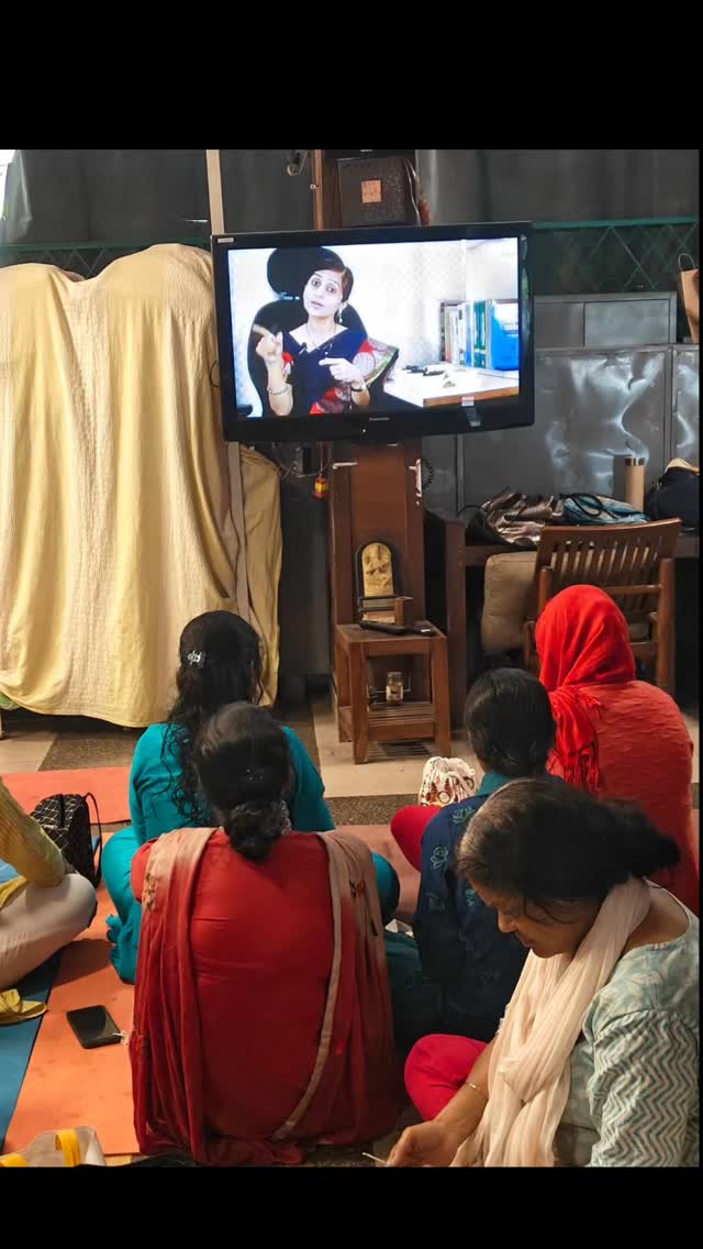 When women learn together, communities grow stronger 🌸
Mindful eating today for a healthier tomorrow 💛
#WomenEmpowerment #HolisticHealth#sarvamshakti #sarvamfoundation #womenempowerment