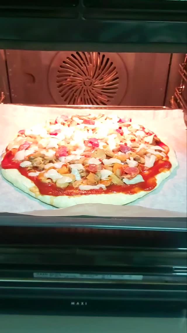 Nem imaginas o que ando a preparar... Já está no forno e não é fast food, é coisinha caseira... 😉🤫
A contagem decrescente começou! 🥁🥁🥁
#contagemdecrescente #martaroml