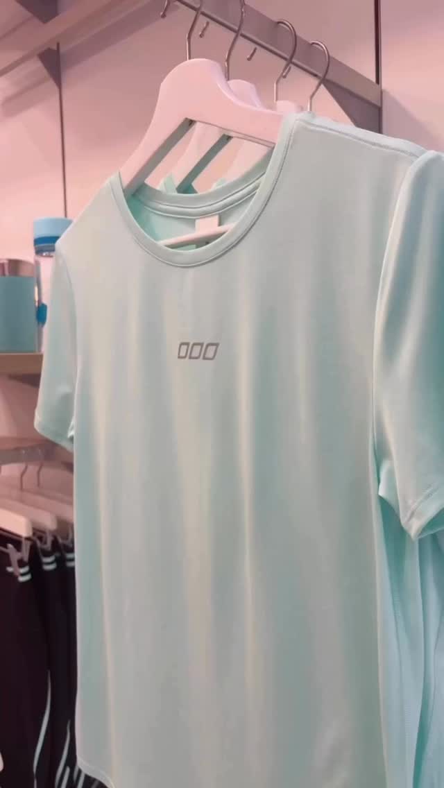 Spring is calling… and your new favorite workout fit is waiting 💜🌸✨
Step into a world of color, energy, and fresh vibes 🌿 From dreamy lilacs to vibrant turquoise and soft aqua greens, our latest sportswear collection is made to move with you — and make you feel amazing while doing it.
Surround yourself with florals, feel the sunshine in every shade, and find the pieces that match your glow this season ☀️💫
Come visit us and discover your spring-summer look. Trust us… you’re going to fall in love 💖
#SpringVibes #SummerStyle #ActivewearLove #WomensFitness #GymOutfits ColorfulStyle SpringFashion WorkoutStyle FeelGoodLookGood ShopNow NewCollection FitnessFashion Athleisure StyleInspo FreshFits