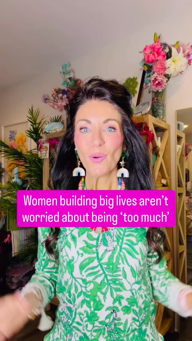 If you want to live a big life, you can’t play small.
With your thoughts…
Your actions…
Your wardrobe.
There’s no such thing as ‘too much’, in fact, when you adopt this mindset you will continuously push that ceiling higher and strive for more, for bolder.
It’s an identity swap.
Naturally, growth can feel uncomfortable and doubts creep in, but that’s why any small step is moving in the right direction.
If you feel a tug to start showing up differently, but aren’t positive how to do it in a way that still feels authentically you, then my Style Guide is your perfect toolkit. 🔨🩷
If you know you’re ready to step into the woman you’re becoming, through style and embracing your new identity, then my confidence coaching was made for you.💁🏻♀️
Comment “bold” to learn more and discover your next steps today! 😍