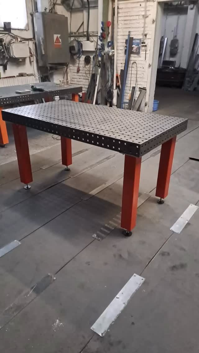 🛠️ Výroba a prodej svářecích stolů na míru
Navrhujeme a vyrábíme svářecí stoly přesně podle vašich potřeb – pro dílny i profesionální provozy.
✔️ Libovolné rozměry
✔️ Masivní ocelová konstrukce
✔️ Přesná rastr děr (např. Ø16 mm)
✔️ Vysoká stabilita a dlouhá životnost
💰 Kvalita za dostupnou cenu
📦 Dodání po celé ČR i EU
📩 Napište nám a připravíme řešení přesně pro vás.
#svarovacistol #kovovyroba #laserhotsteelcz #zakazkovavyroba dilna svarovani