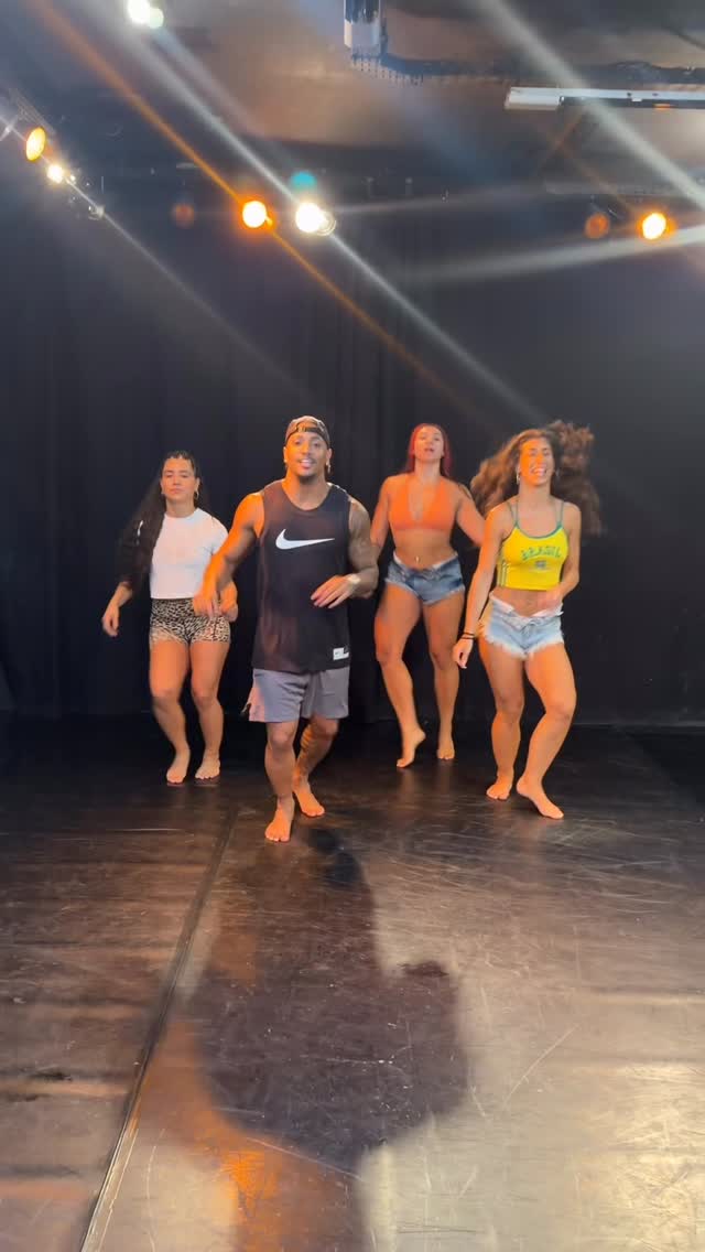 Passinho foda with the best of the best in Rio! 🇧🇷🔥 Gratidão @petersonsidy você é incrível! 🧨 Estamos com saudades ♥️