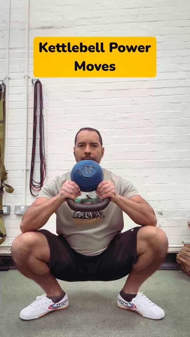 Most people train strength by isolating muscles.
But real strength doesn’t work like that.
It starts from the ground.
In this deep squat position, the body is already working:
• feet creating a stable base
• ankles adapting
• knees stabilizing
• hips supporting the structure
Then, as the kettlebell moves around the head, the body must coordinate and control the movement as one system.
This develops:
• joint stability
• tendon strength
• core integration
• movement awareness
This is not just about lifting weight.
It’s about how the body organizes itself under load.
This is part of the Grounded Method — where strength, movement, and control come together.
If you want to build real strength that transfers to life and movement:
📩 Message me GROUND for 1:1 coaching.
#kettlebelltraining
#functionalstrength
#movementtraining
#tendonstrength
#mobilitytraining