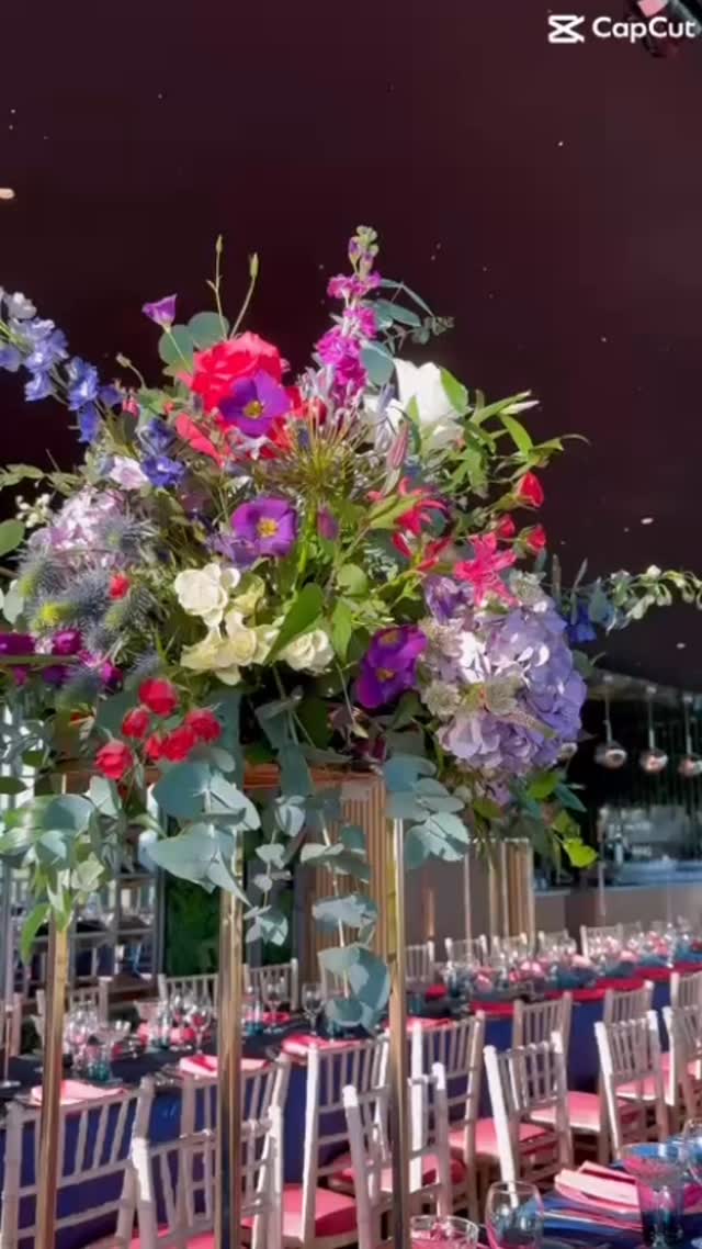 Long banquet tables always steal our hearts!
When couples ask for a wedding that feels bold, immersive and completely unforgettable… this is what we create.
Long banquet tables, rich navy linens, vibrant fuchsia accents and towering florals designed to fill the room with colour and atmosphere.
Wedding styling is never just about flowers — it’s about designing a space your guests will talk about long after the celebration ends.
#luxuryweddingstyling
#luxuryweddingdesign
#weddingreceptioninspo
#weddingtabledecor
ukweddingstylist
luxuryweddingdecor
weddingdesigninspiration
statementflorals
elegantweddingstyle
modernweddingdesign
weddingfloraldesign
weddingstylinguk
weddingreceptionideas