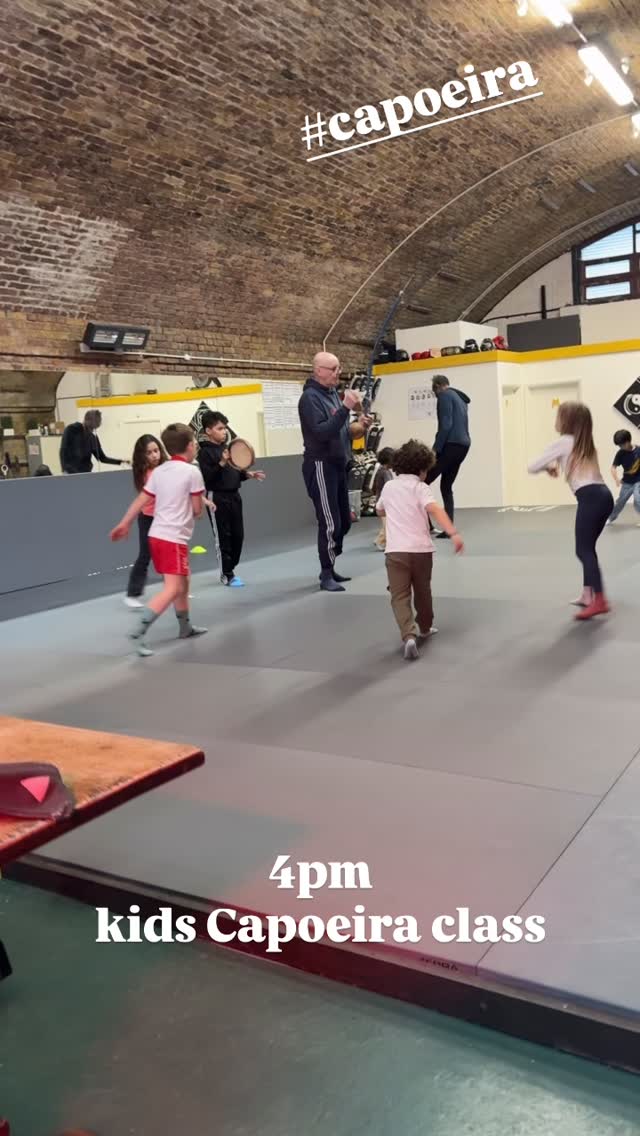 Bring your child to something unique for a free trial.
4pm Monday & Thursday
Capoeira is martial arts, fitness, music & movement combined.
Click the link for a free trial https://legacy-martial-arts-london-kids.gymdesk.com/
Or link in bio
#hoxton #kidsactivities #martialartsforkids #capoeira #trysomethingnew