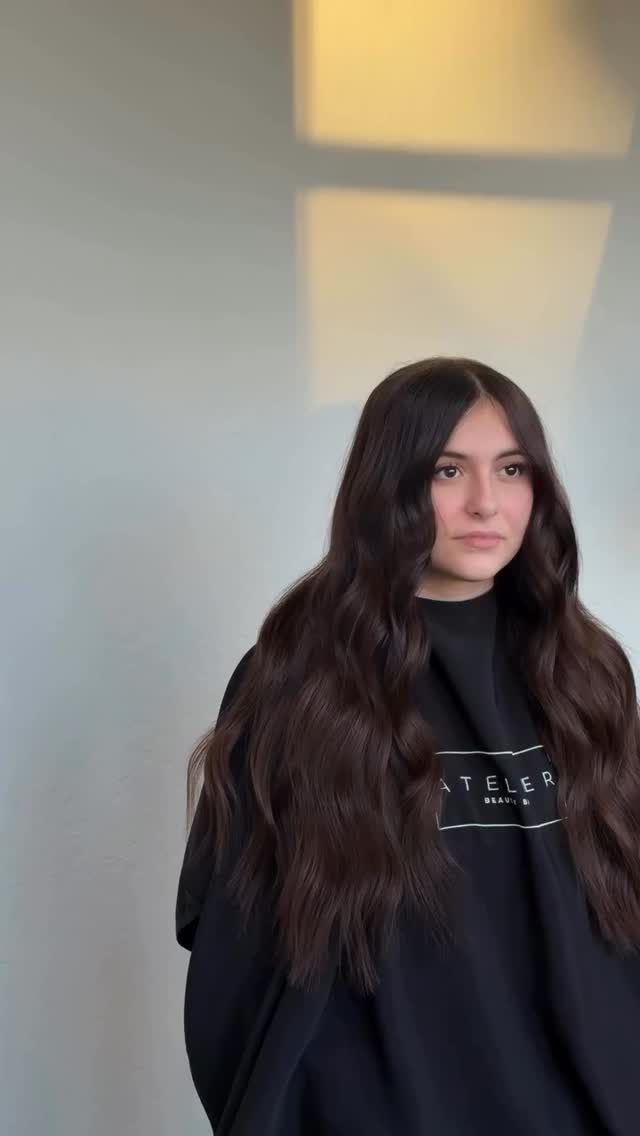 the perfect natural brunette ✨
hair by Yesenia
•
•
•
#renosalon #renohaircut #renohair #renohairstylist #renohaircolor renoblowout hairstylist haircut