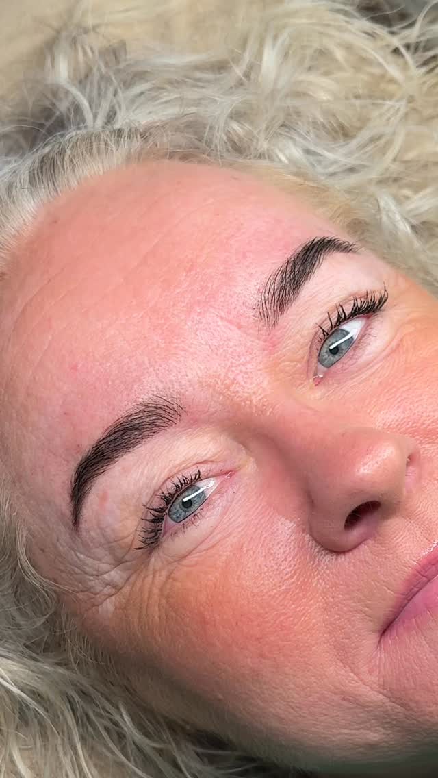 🖤 Hybridbryn lavet af Amy
#lajoliedk #heledig