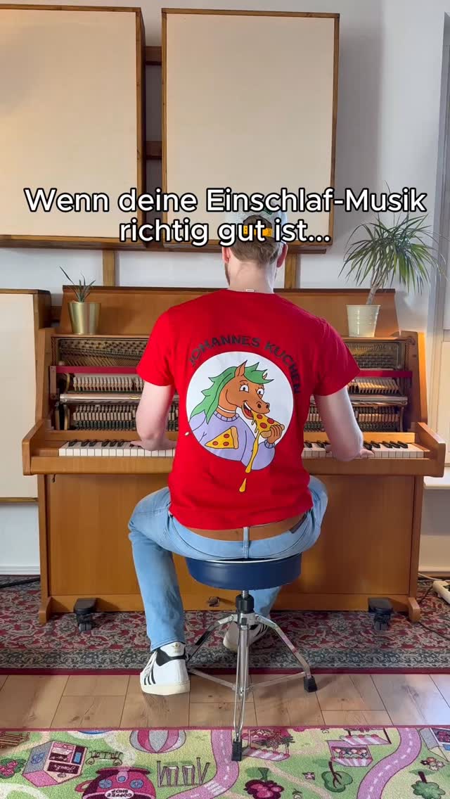 Wenn deine Einschlafmusik richtig gut ist 😜
#honigkuchenpferde #kinderlieder #einschlafen #besserschlafen #familie❤️