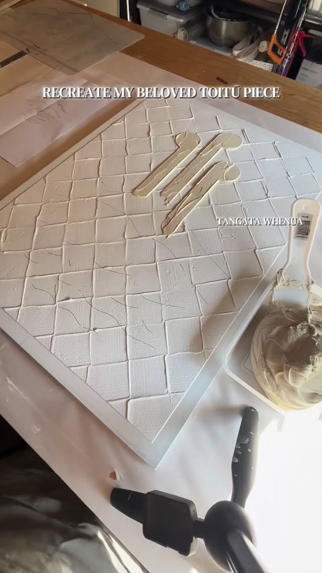 TOITŪ TE WHENUA 🌾 #create #plasterart #texture #artistsofinstagram