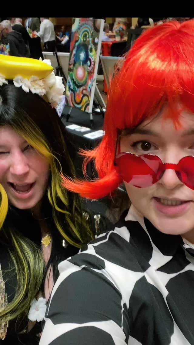 WetPaint was fun. I didn’t get any pics with my art but I got pics with all of you and that’s what really matters.
Thanks @zoe6707 for catching me being goofy. ❤️ #wetpaint2026 @augustaarts