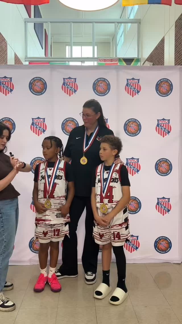 Congratulations to @swampfoxyouthhoops on winning the 4th grade division of the 2026 AAU Select Tour Spring Classic!