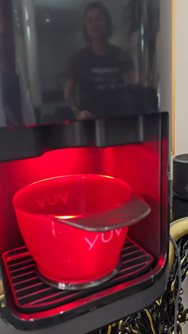 My new YUV system has been a total game changer in the salon ✨
The colour quality is on another level, and I’m honestly so excited to keep creating with it.
It’s amazing how it can produce hundreds of shades from any colour — the possibilities feel endless.
Colouring has never been this fun… absolutely obsessed with it 🔥
#HairColour #SalonLife #HairTransformation #ColourExpert #YUVSystem HairInspo ProfessionalHair CreativeColour HairGoals