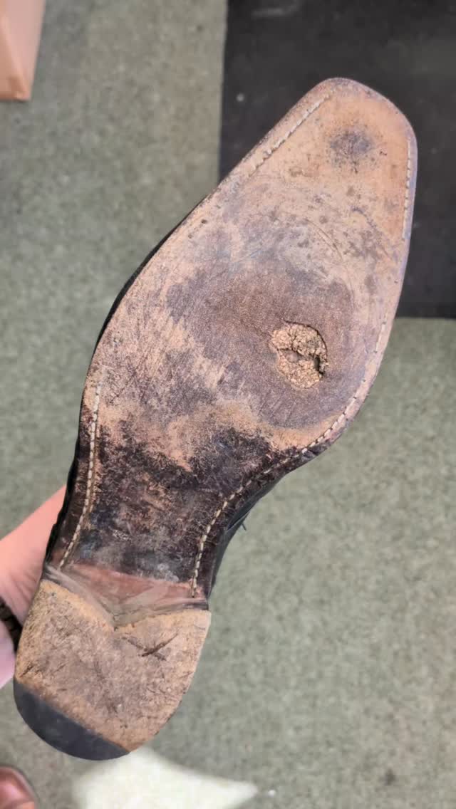 A pair of Jeffrey West boots getting a full leather sole replacement, finished with a combination heel
#jefferywest #bootrepair #shoerepair #cobbler #goodyearwelted