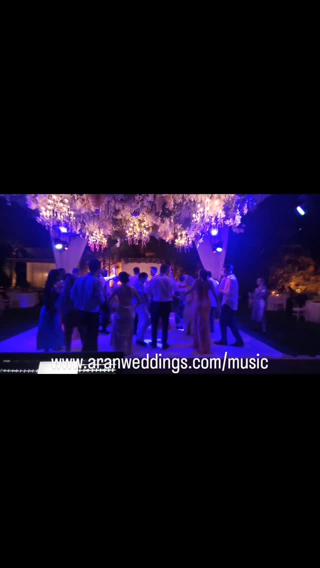 www.aranweddings.com
#MusicLovers #musicproducers #weddingdj #puertovallarta #rivieranayarit