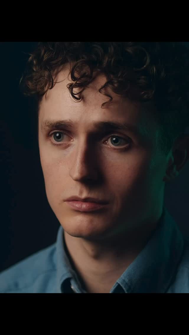 The brilliant @finnpatricksheehan delivering a piece from Midnight Mass 🧛 👼 🎥 💫
STUDIO MONOLOGUES
Book yours today at self-tape.co.uk
#selftapeuk #acting #monologue #studiosession #screenacting