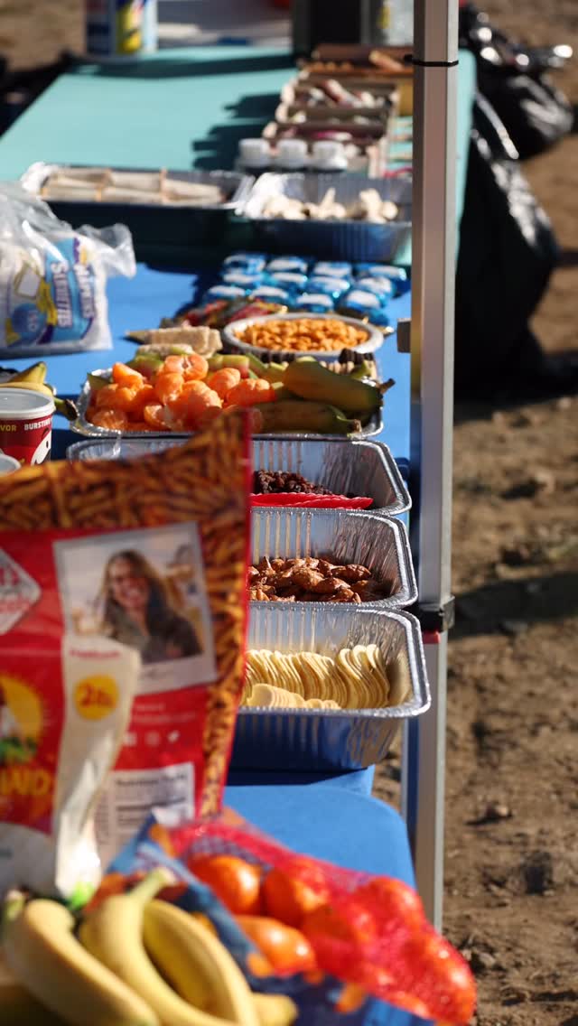 Snack TIME! Yea we got the SNACKS. 🍭🍪