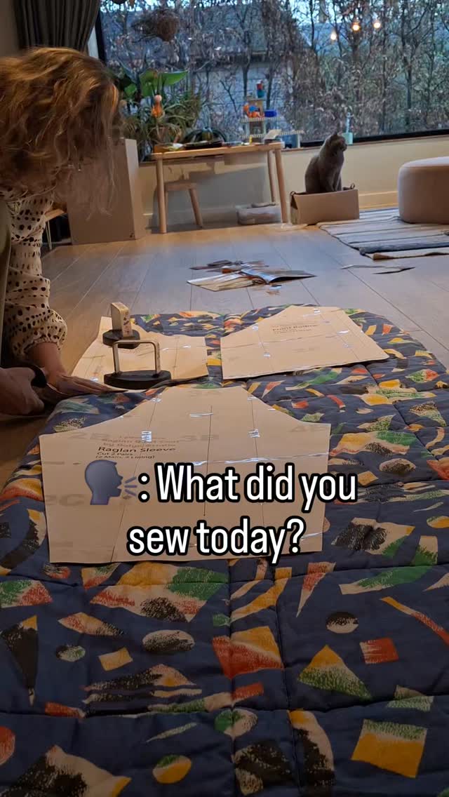 Mijn super power is de hele dag "naaien" en op het einde van de dag eigenlijk niks genaaid hebben 🤡🦸🏼♀️
80% voorbereiding
15% zoeken naar naaigerief dat ik weer kwijt ben
5% naaien
Of hoe zit die verdeling bij jullie?
***
Ik ben Mona en ik inspireer graag met tweedehands, geüpcyclede en zelfgemaakte outfits 💚♻️
#sewingreels