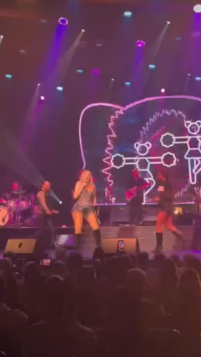 ✨💃🏼💙some shake it off action with the best in @visitmelbourne💙💃🏼✨
#1989 #music #shakeitoff #taylorswifttribute #tributeshow
*Elizabeth as Taylor Music is an unofficial tribute to Taylor Swift and Taylor Swift’s music and is not endorsed by or in any way affiliated with TAS Rights Management, Taylor Swift, or their affiliated entities, and the event organizers have indemnified TAS Rights Management, Taylor Swift, or their affiliated entities against any and all claims relating to any injury, death, or other harm that could befall event attendees.*